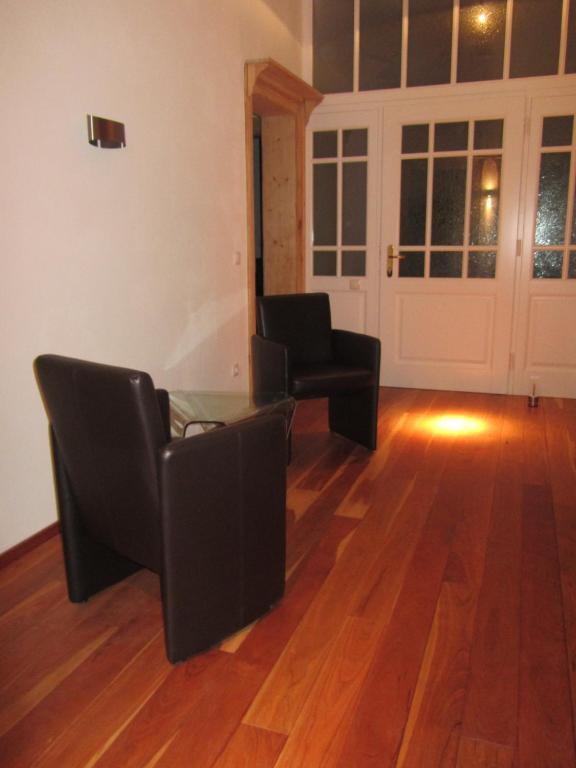 Exklusive Gaestezimmer Landau Ландау  Экстерьер фото